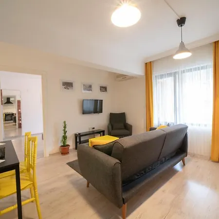 F48 Family Apartment *